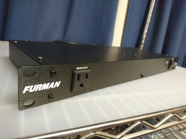 Furman M-8X クリーン電源 パワーコンディショナー 美品 FURMAN 【公式