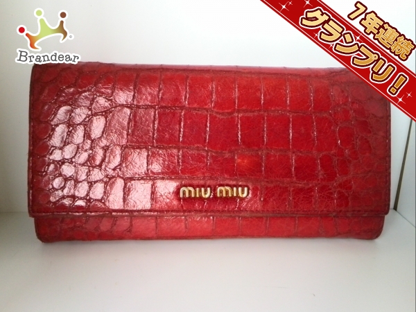 ミュウミュウ 長財布 - レッド 型押し加工 エナメル（レザー）