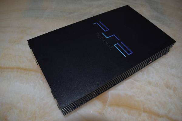 ★PS2本体★美品★まだまだ現役？★