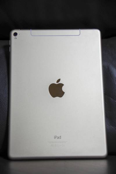 ipad pro 9.7 32GB ゴールド SIMフリー US版 シャッター音レス