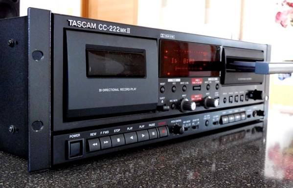 TASCAM CC-222mk2（中古）です
