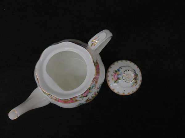 ●1円 美品 ロイヤルアルバート ティーポット 陶器 HO186