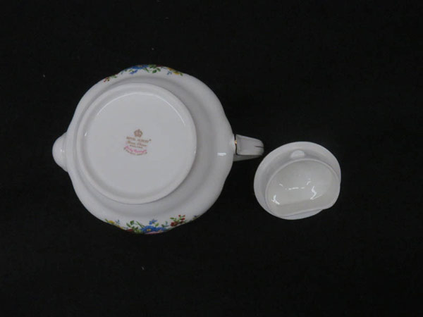 ●1円 美品 ロイヤルアルバート ティーポット 陶器 HO186