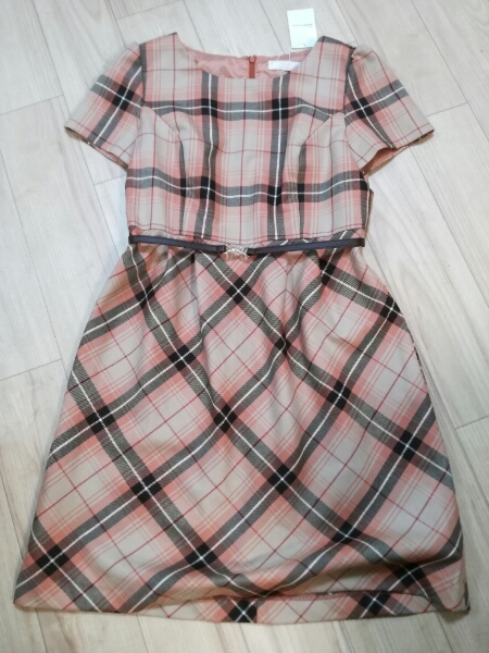 【新品】anySiS 　ワンピース　ベルト付き　Mサイズ　エニシス