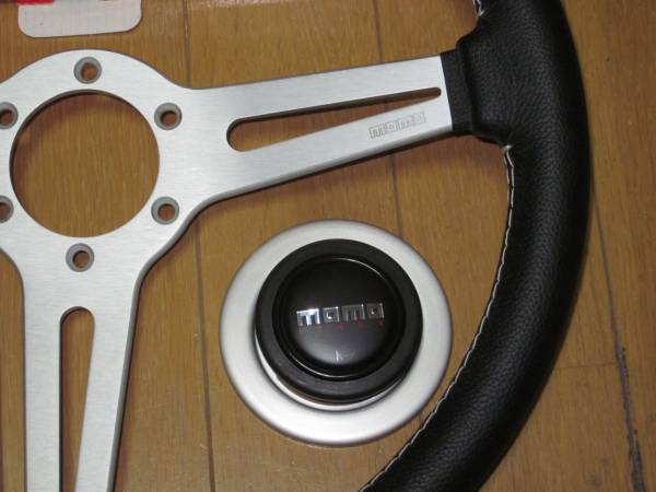 MOMO レトロ 360mm R-30(ステアリング、ハンドル本体)｜売買された