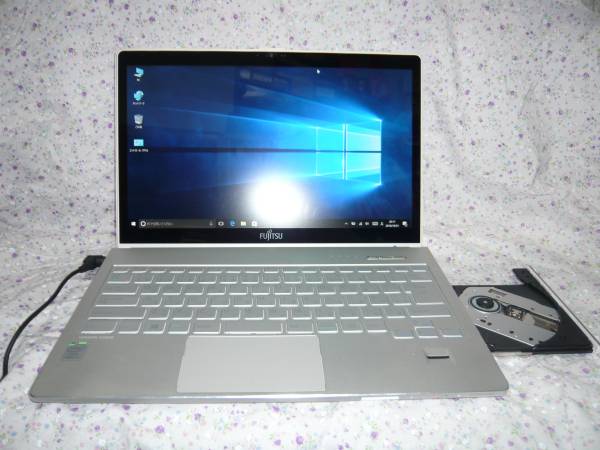 富士通 Windows10対応高性能モバイルノート LIFEBOOK SH90/M