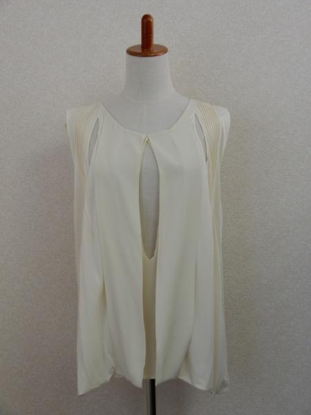 クロエ　トップス　白　サイズTM レディース
