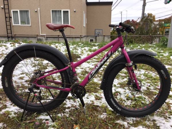 ファットバイク サルサ マクラク 年式不明 ピンク全塗装 完動品 Xsサイズ以下 売買されたオークション情報 Yahooの商品情報をアーカイブ公開 オークファン Aucfan Com