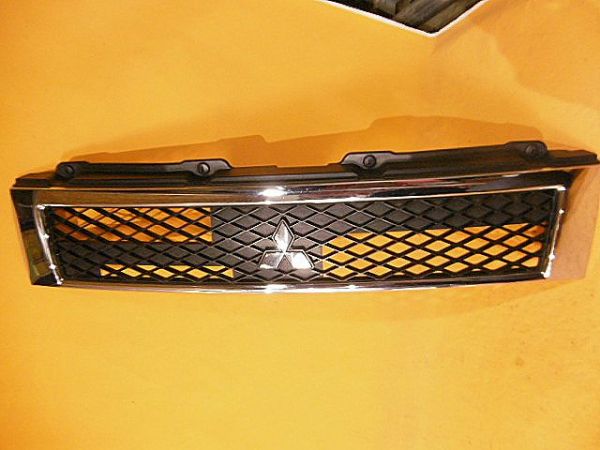 H82W★eKスポーツ★メッキフロントグリル★純正★きれい★代引OK