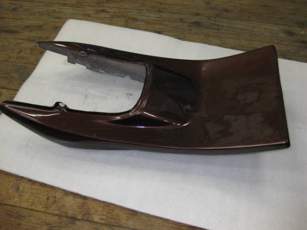 ヤマハ　XJR400　テールカウル　茶色中古品