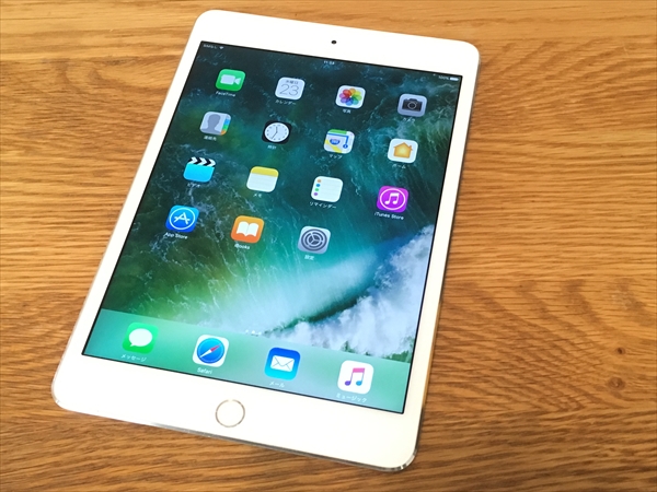 + Apple iPad mini4 16GB シルバー SIMフリー MK702J/A +