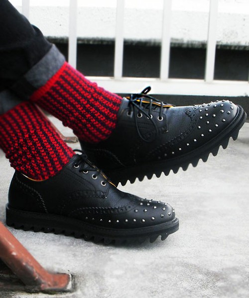 美品LOVELESSヤングマシーンスタッズレザーシューズpadroneships