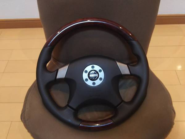 日産純正OP　momo マホガニーwood　V35 M35 E51