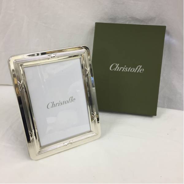 【未使用品】Christofle 写真立て シルバー 新品未使用 Christofle 写真立て フォトフレーム シルバー色 箱