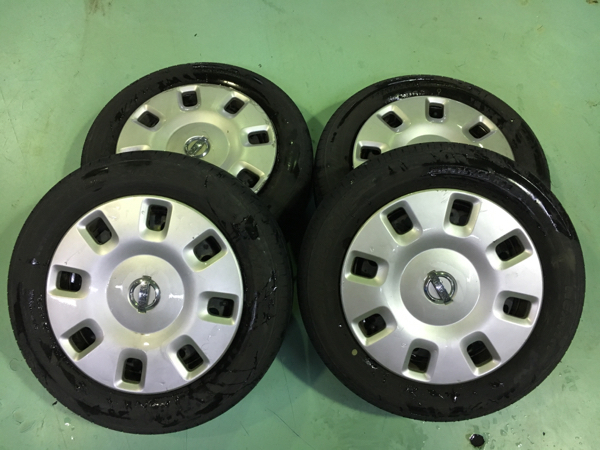 送料込 日産キューブZ11 175/65R14 BS ネクストリー 13年 バリ溝