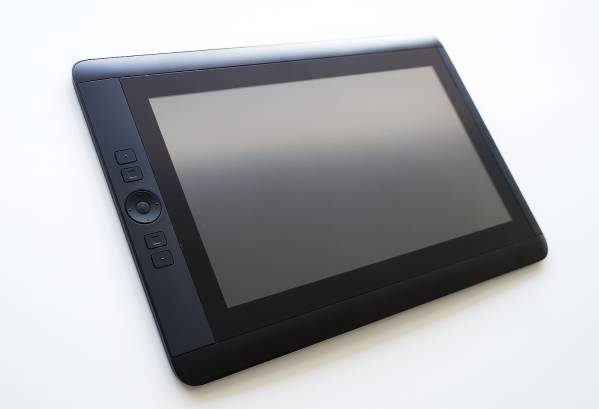 WACOM Cintiq 13HD（DTK-1300/K1）【ペンなし・箱なし・傷あり