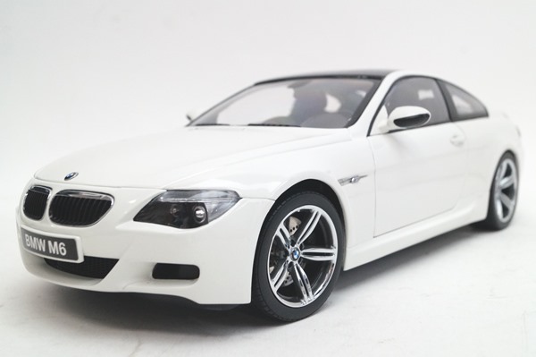 ♪京商 kyosho 1/18 BMW M6 クーペ Coupe ホワイト