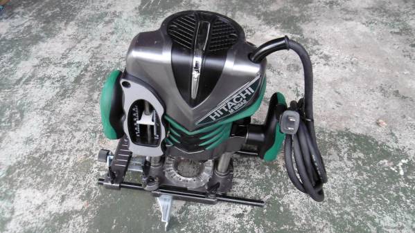HITACHI 日立 12mm ルータ M12SA2