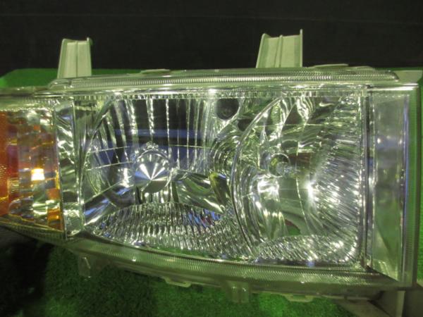 良品☆bB NCP30/31 後期 ヘッドライト左右Set HID B051623 NCP30