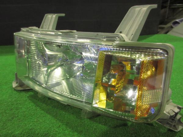 良品☆bB NCP30/31 後期 ヘッドライト左右Set HID B051623 NCP30