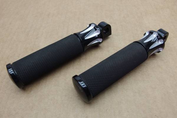 アレンネス ディープカット フュージョン フットペグ ブラック②