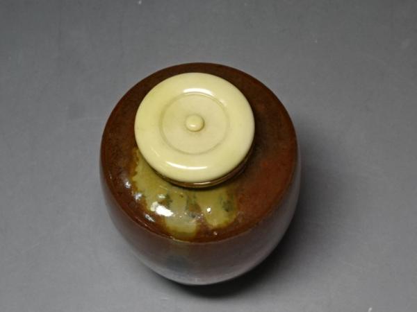 ◆茶道具　茶器【瀬戸　肩衝茶入 (仕覆付)】景色が良いです！