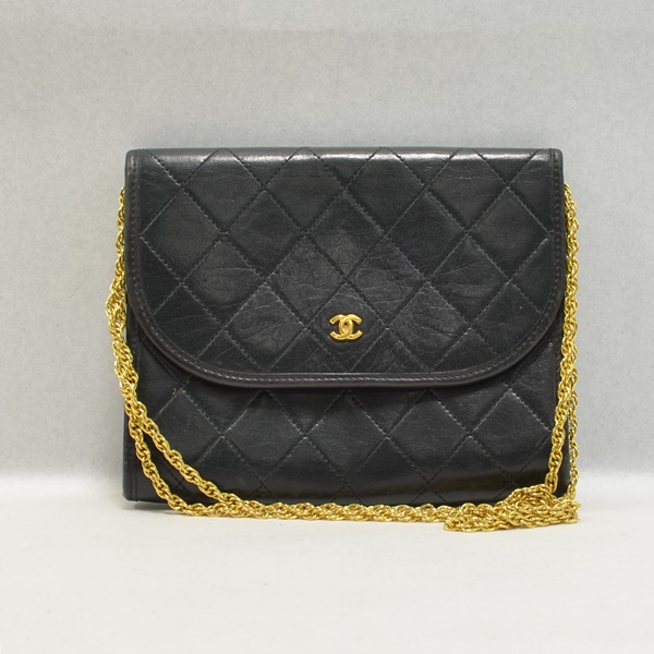 シャネル マトラッセ チェーン ショルダー ポーチ ラムスキン