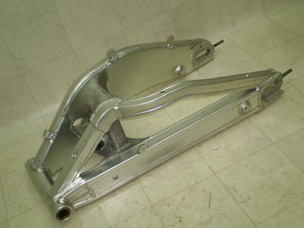 ZA5477 RGV250ガンマ スイングアーム VJ22A-1025