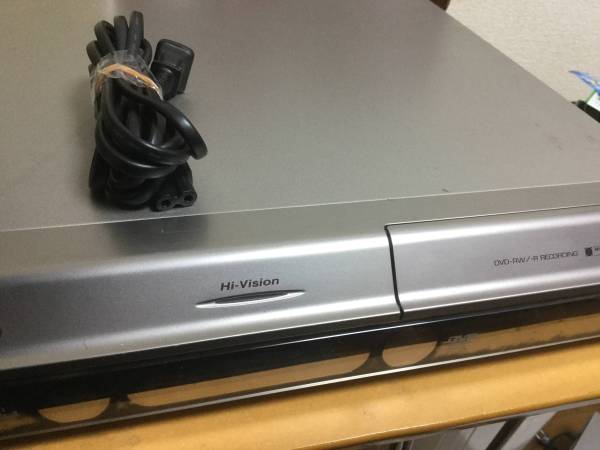 シャープ Sharp アクオスハイビジョンレコーダー DV-ARW22動作確認済み AQUOS HDD&frasl;DVDレコーダー 250GB DV-ARW22 動作品 シャープ
