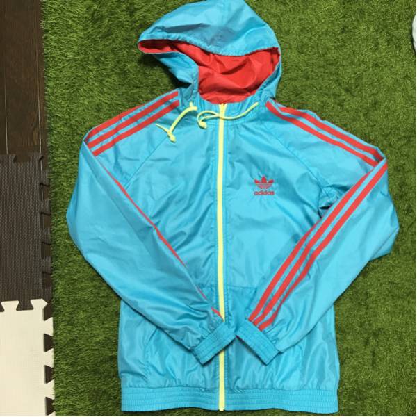 アディダスadidasサイズSリバーシブルナイロンパーカー女性