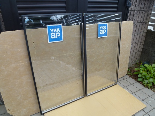 未使用YKK複層ペアガラスのみW５６７×H１０２９　２枚１セット