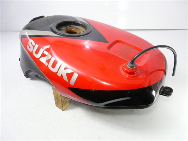 ◇GSX-R400R/GK76A 純正 ガソリンタンク コック付き 黒/赤