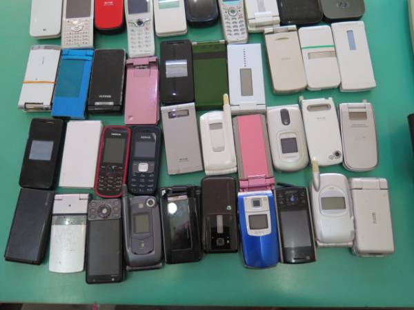 スマホ2台持ちってどうなの？無駄だけど便利なところもある 【ジャンク 
