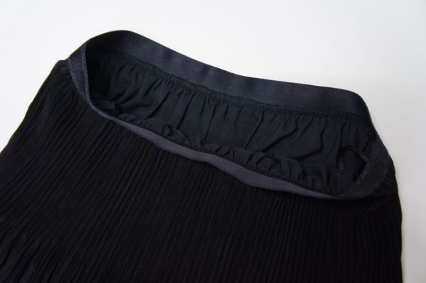 G1437/レリアン*ウエストゴム◎*プリーツスカート*黒/ブラック/膝丈◎*上品◎*ラメ/11サイズ