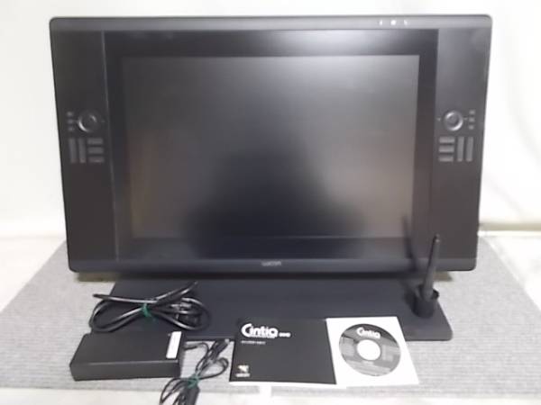 WACOM 液晶 ペンタブレット Cintiq 24HD DTK-2400 ジャンク品