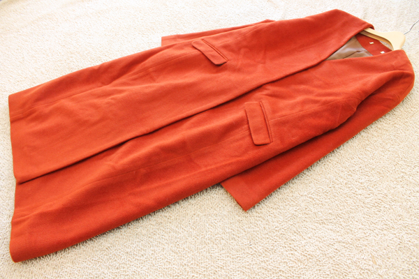 2-113　お洒落な上質ノーカラーウールコート　新品　定価26000＋税　完売人気