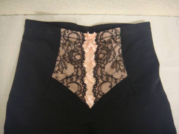 ★美品★エル・ローズエクラン ロングガードル ブラック 64　№28