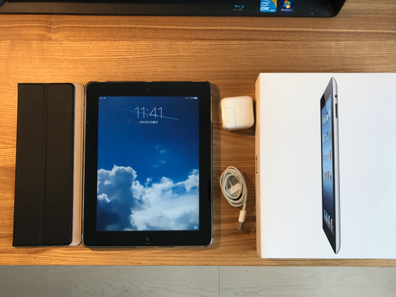 【美品】iPad3 64GB Wi-Fiモデル MC707J/A 第３世代 ブラック スマートカバー、背面ケース付き