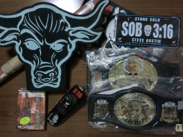 プロレス WWE WWF ダイキャストカー ベルト プレート フラッグ DVD ポスター他 セット ザ・ロック スティーブ・オースティン HELL YEAH
