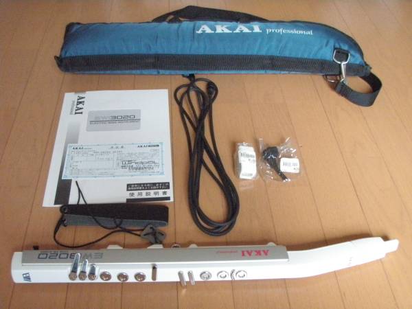 ☆ AKAI EWI3020 新同美品 ケース 新品マウスピース ☆ AKAI EWI3020 新同美品 ケース 新品マウスピース