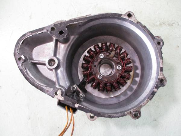 カワサキ KZ1000LTD エンジン ジェネレーター カバー (検 KZ1000A Z900