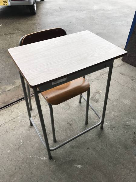 KOKUYO コクヨ 学校 塾 学習机 1セット