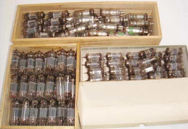 中古 真空管 大量 まとめて217本 セットで！ SANYO 日立 東芝 NEC 6FQ7 