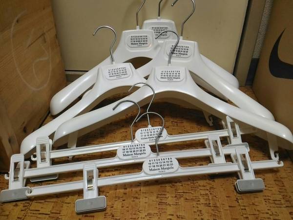 8本即決】マルタンマルジェラ MAISON MARGIELA パンツハンガー