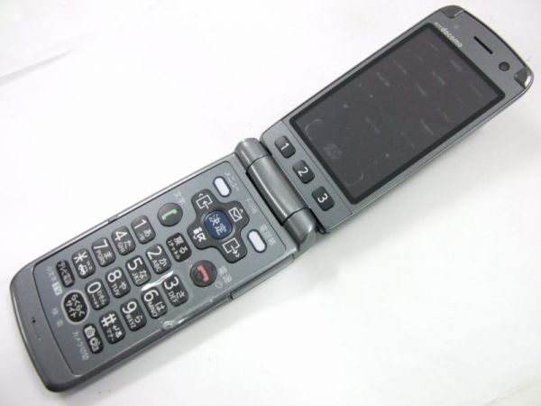[R-852] ドコモ　F-09B　ダークシルバー