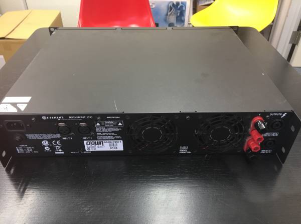 プロフェッショナル向け PAアンプ Amcron Crown XLS802(D) 通電可 ジャンク