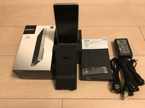美品 SONY ハイレゾ 128GB WALKMAN NW-ZX1 クレードル BCR-NWH10 、ケース付 豪華セット