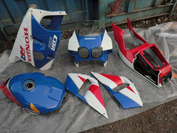 CBR400RR NC23 純正カウル CBR400RR(NC23) 純正カウル 燃料タンク 外装セット アッパーカウル