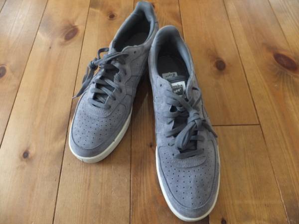 オニツカタイガー　スニーカー　26cm　GSM TH5K1L