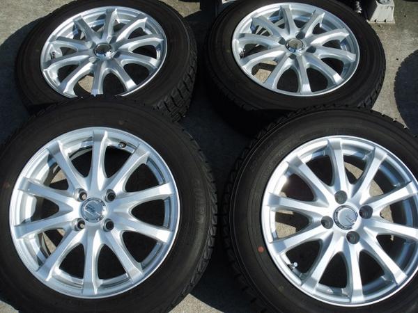 スイフト、フィット、キューブ、ヴィッツetc... スタッドレスセット　送料込み